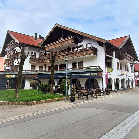 Haus Baur, Dorfstadl 37 Oder Heustadl 38 Oberstdorf